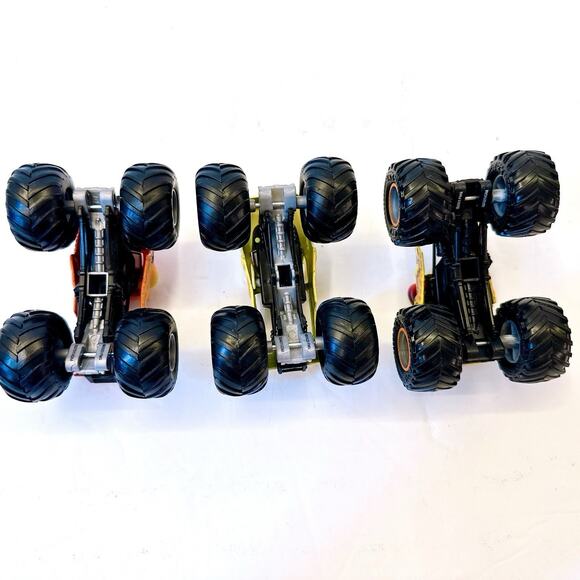 Hot Wheels Monster Jam Die-Cast Truck El Toro Loco 1:64‎ Scale Lot Of 3 Car Toys - Picture 5 of 9